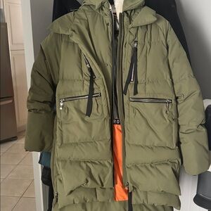 Orolay Women's Thickened Down Jacket winter coat